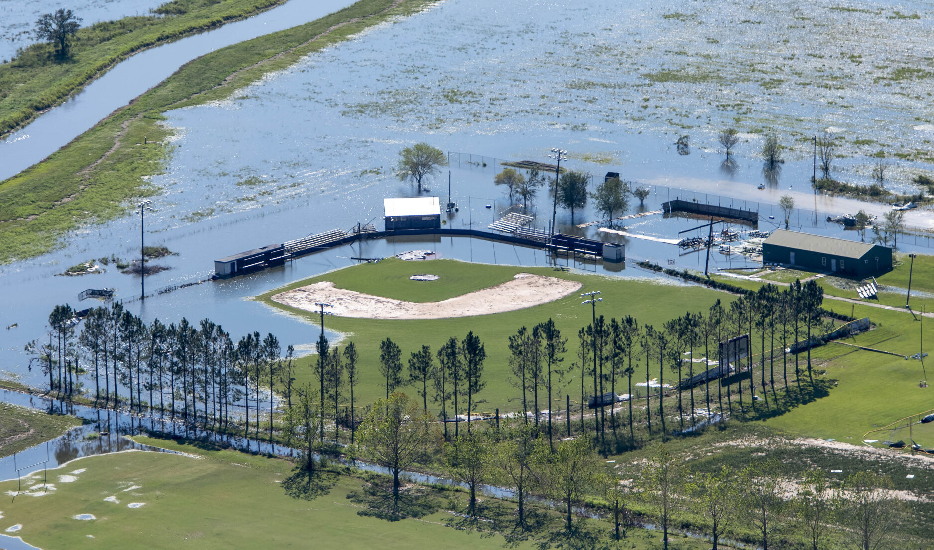 BR.deltasataerials.101120 0492 bf.jpg